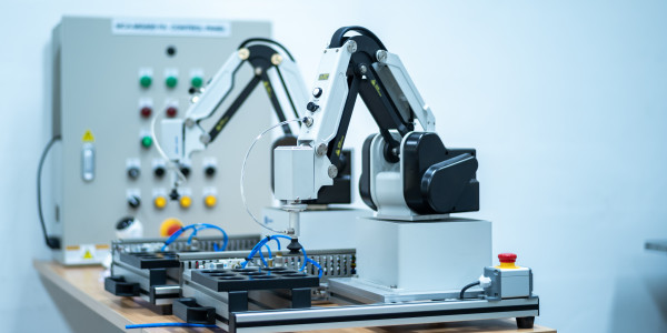 Garras Robóticas a Medida / Manos Robot / Grippers / EOAT Catral · Diseño y Construcción de Utillajes para Robots