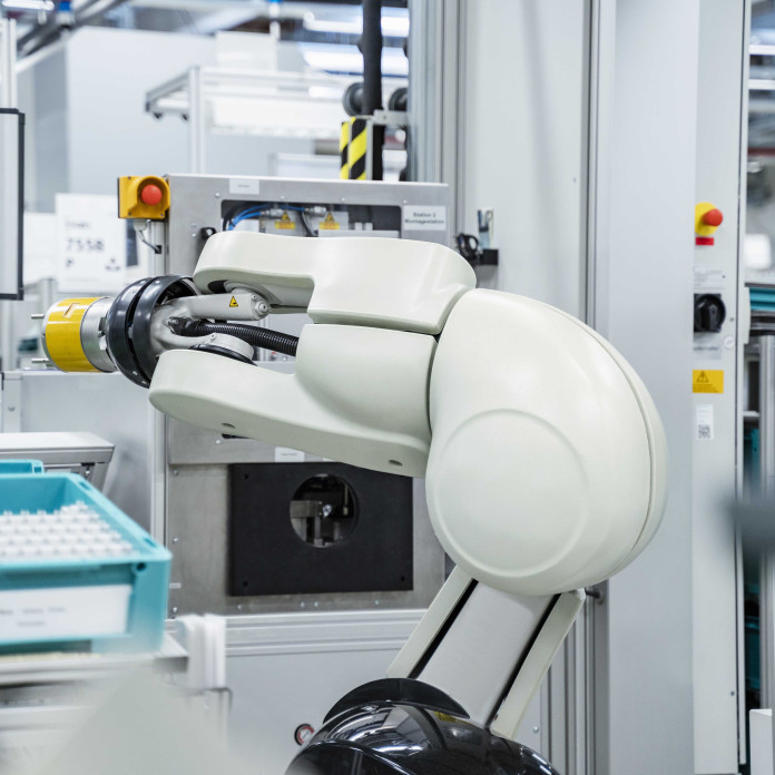VKS Automatización Industrial · Expertos Automatización Industrial, Robotica, IA y Mecatrónica en Alicante